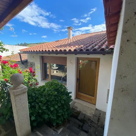 Casa Do Lagar * Vale do Porco (Meda)